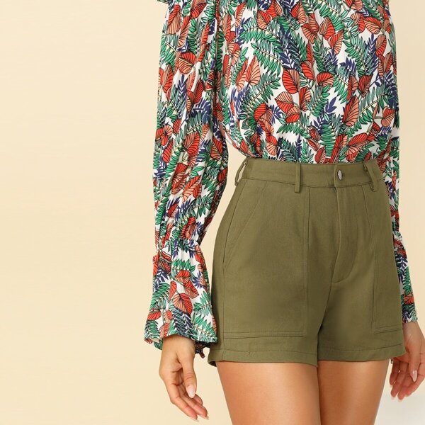 

Patch Pocket Front Textured Shorts, Army green