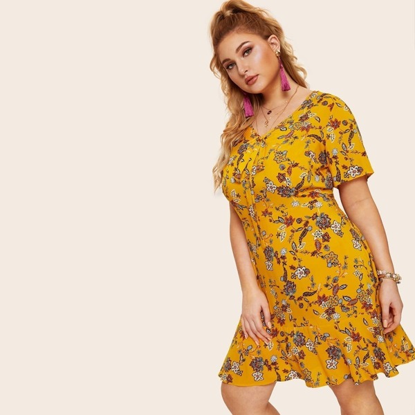 

Plus Knot Front Floral Print Dress