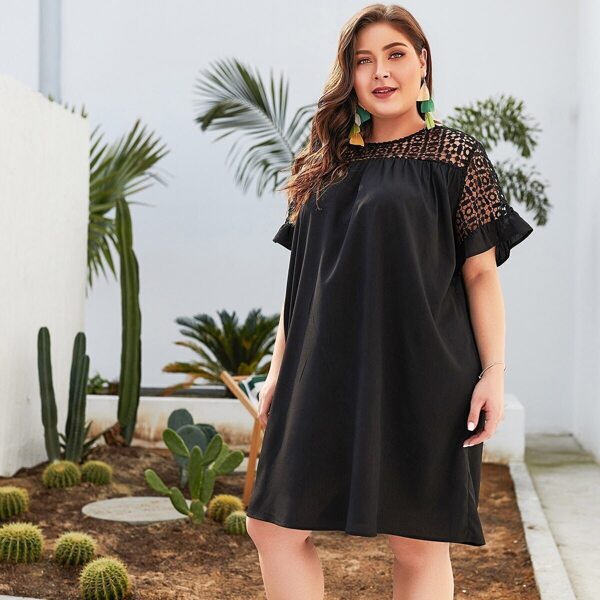 

Plus Contrast Lace Flounce Sleeve Dress