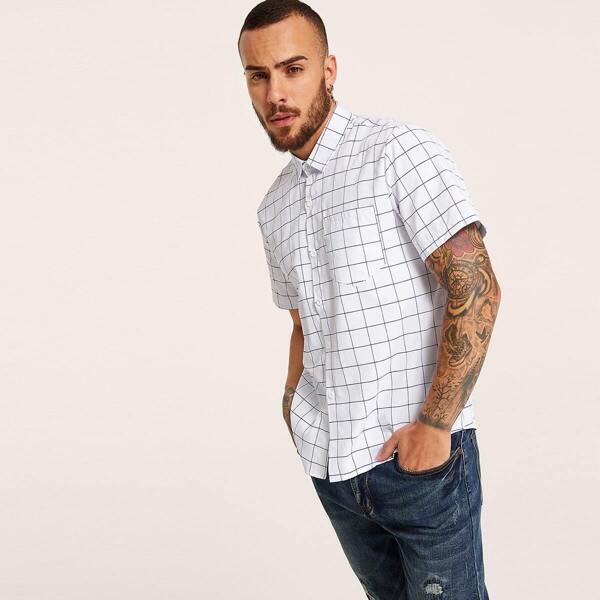 

Men Grid Print Curved Hem Shirt