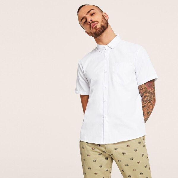 

Men Curved Hem Solid Shirt