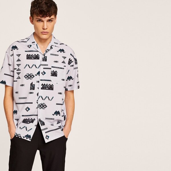 

Men Pocket Front Button Up Notched Shirt