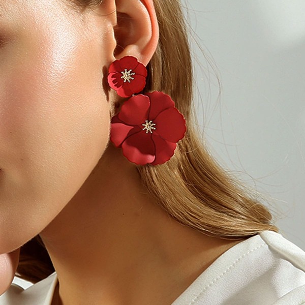 

Double Flower Shaped Stud Earrings 1pair, Red