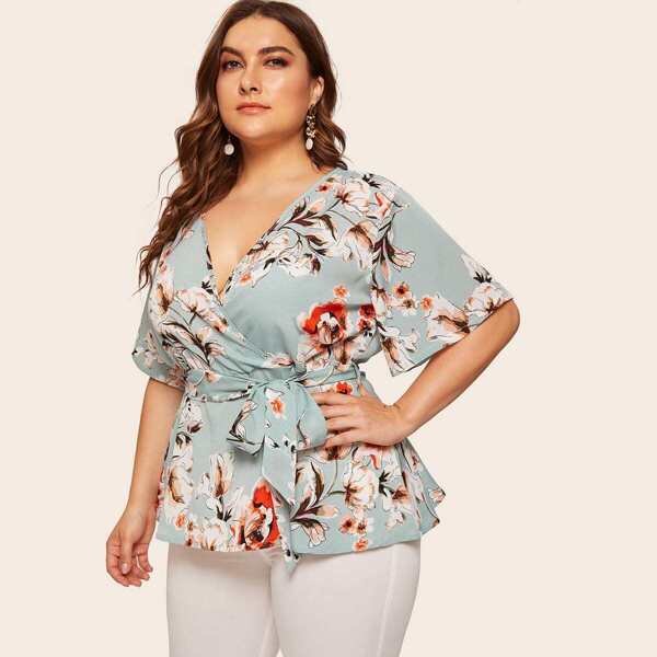 

Plus Surplice Front Floral Print Blouse, Multicolor