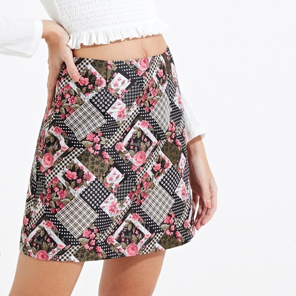 

Tapestry Mini Jacquard Skirt