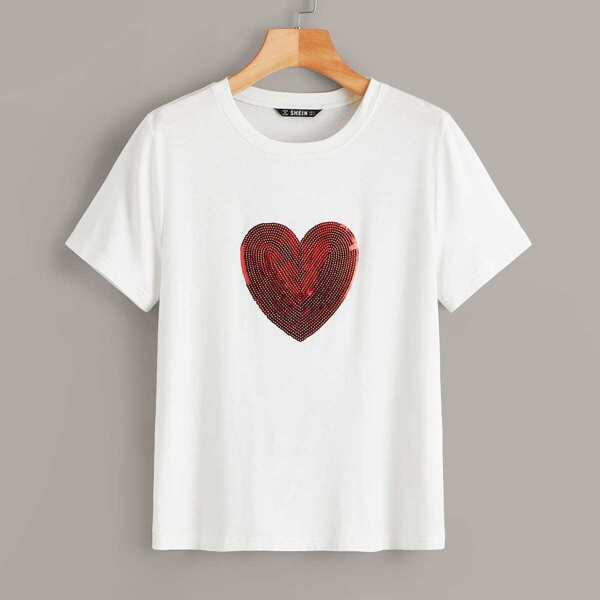 

Sequin Heart Patched T-shirt