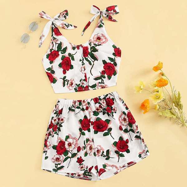 

Floral Print Knot Crop Top With Shorts, Multicolor