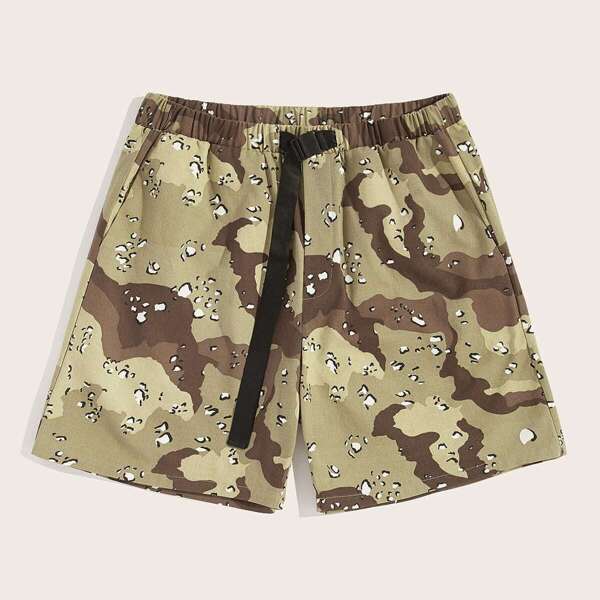 

Men Buckle Detail Camo Shorts