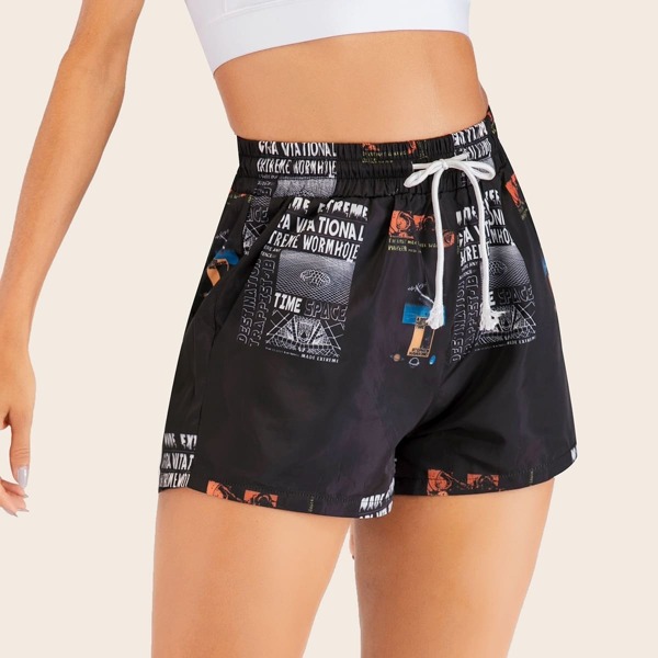 

Letter Graphic Drawstring Waist Shorts