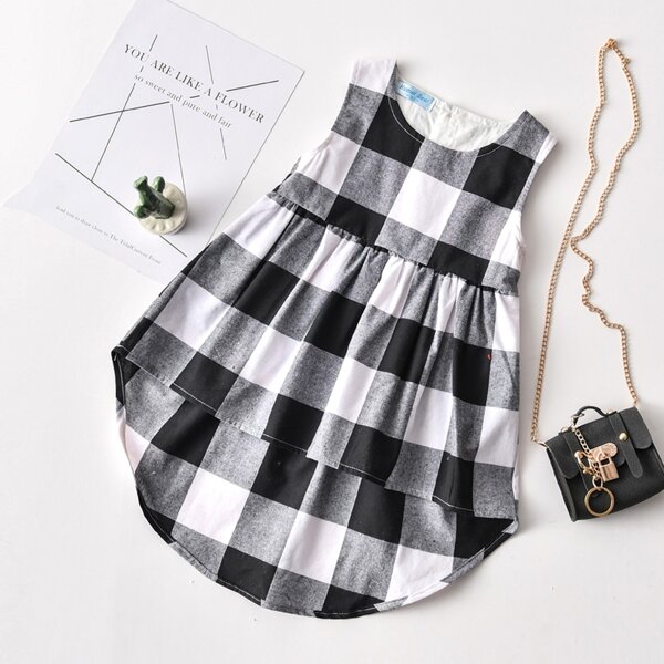 

Toddler Girls Dip Hem Button Back Gingham Blouse