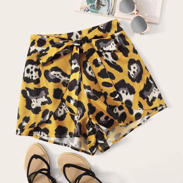 

Leopard Tie Waist Shorts, Multicolor