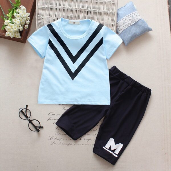 

Toddler Boys Chevron Print Tee With Letter Print Pants