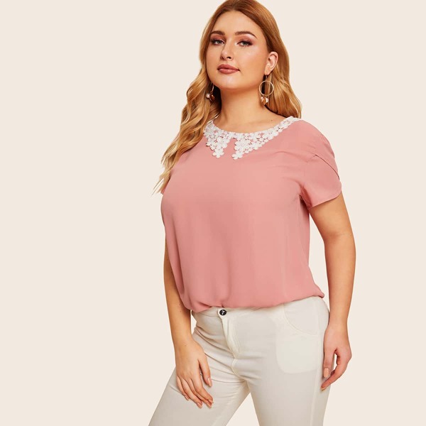 

Plus Lace Panel Petal Sleeve Blouse