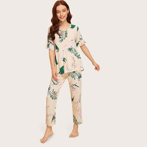 

Floral & Leaf Print Pajama Set