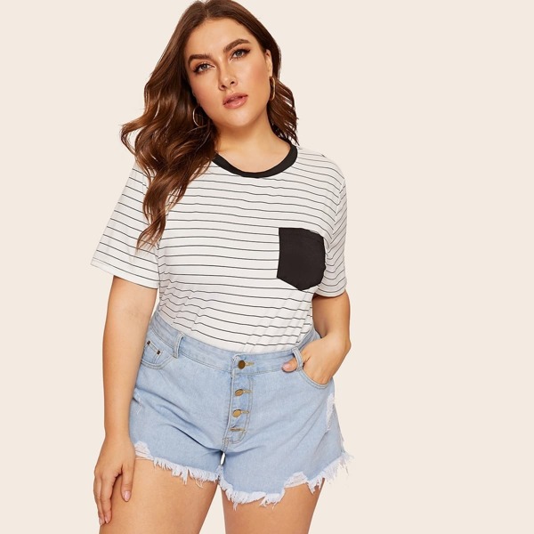 

Plus Pocket Front Striped Tee