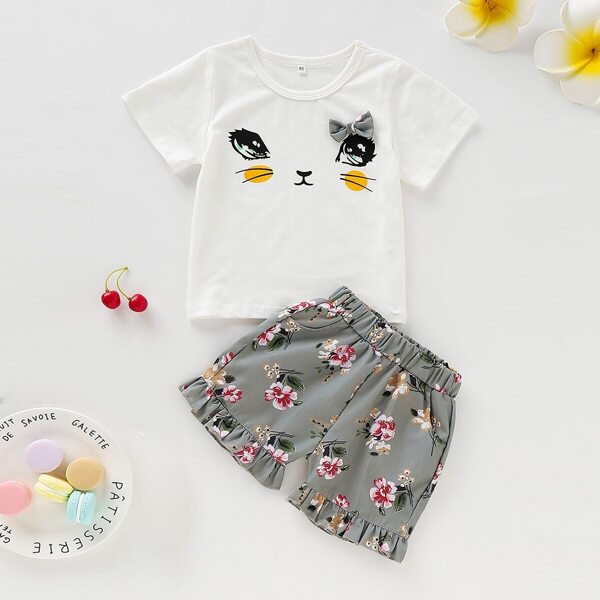 

Toddler Girls Cartoon Print Tee With Frill Floral Print Shorts, Multicolor