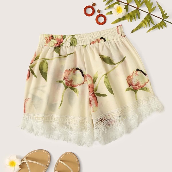 

Floral Print Crochet Panel Shorts