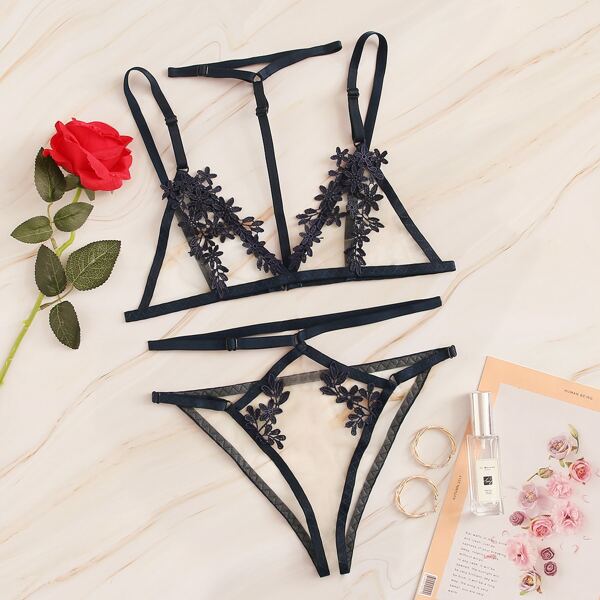 

Harness Appliques Lingerie Set With Choker