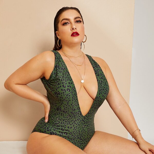 

Plus Leopard Plunging One Piece Swimwear, Green