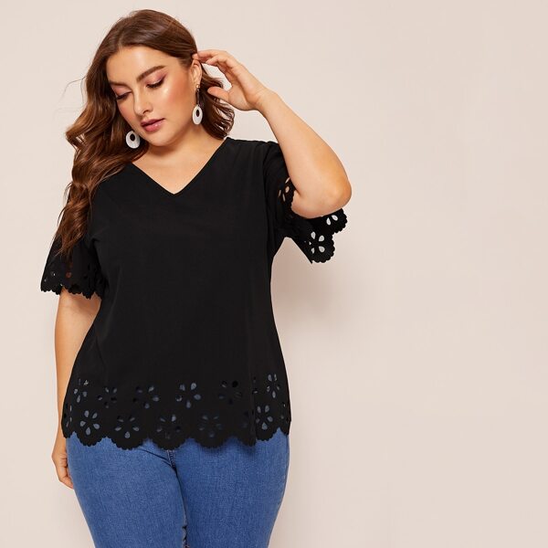 

Plus Laser Cut Scallop Trim Solid Top, Black
