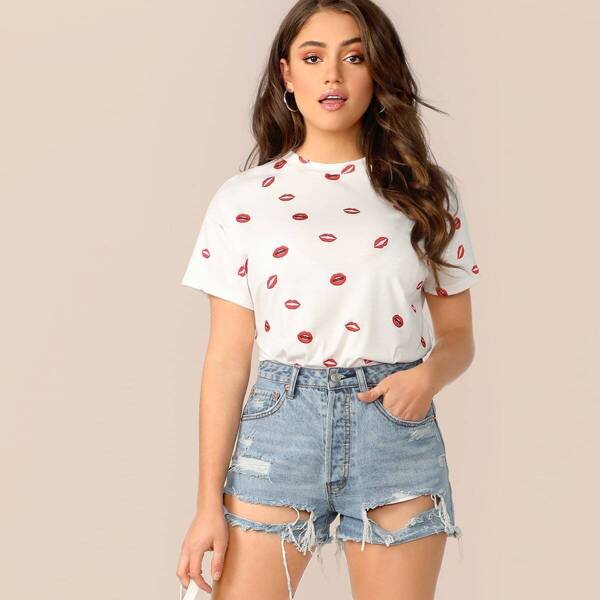 

Allover Mouth Print Top