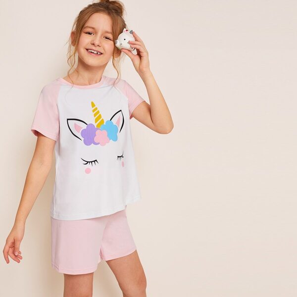 

Girls Unicorn Print Pajama Set