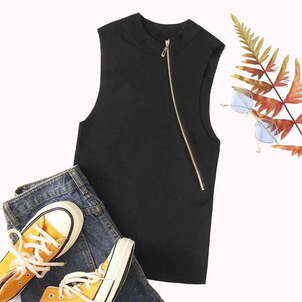 

Mock-neck Zip Detail Solid Tank Top