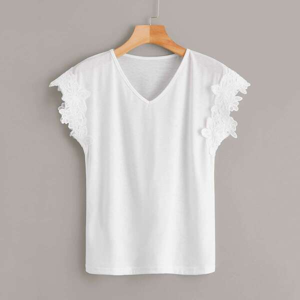 

Guipure Lace Panel V-neck Tee