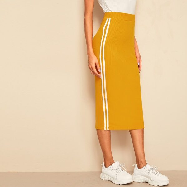 

Striped Side Rib-knit Pencil Skirt