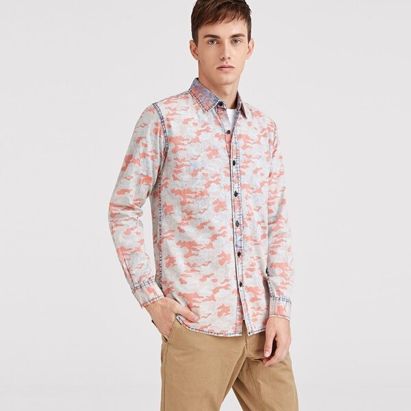 

Men Camo Print Denim Shirt, Multicolor