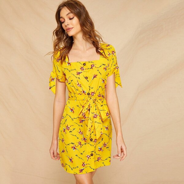 

Button Front Knot Cuff Floral Print Dress