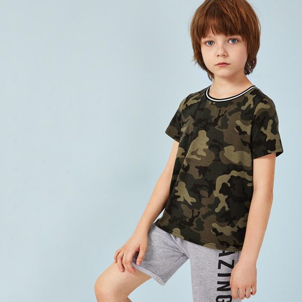 

Boys Striped Neckline Camo Print Tee, Multicolor