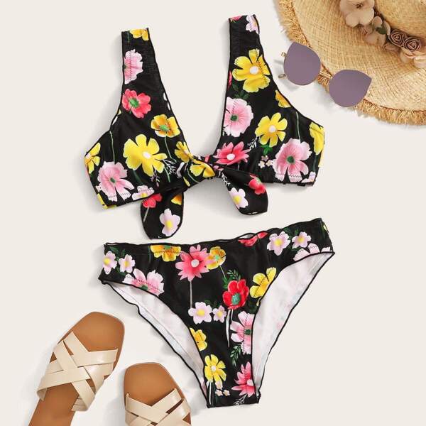 

Random Floral Knot Front Lettuce Trim Bikini Set