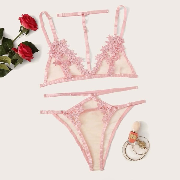 

Harness Appliques Lingerie Set With Choker