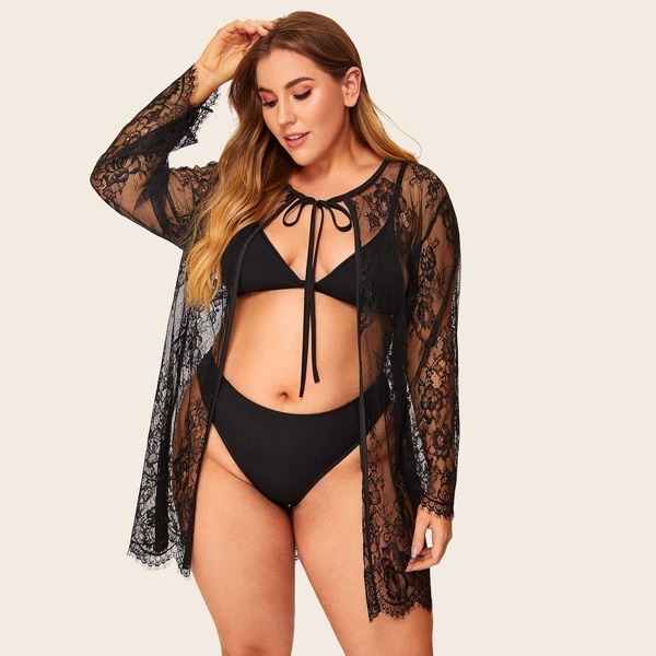 

Plus Floral Lace Scallop Trim Robe