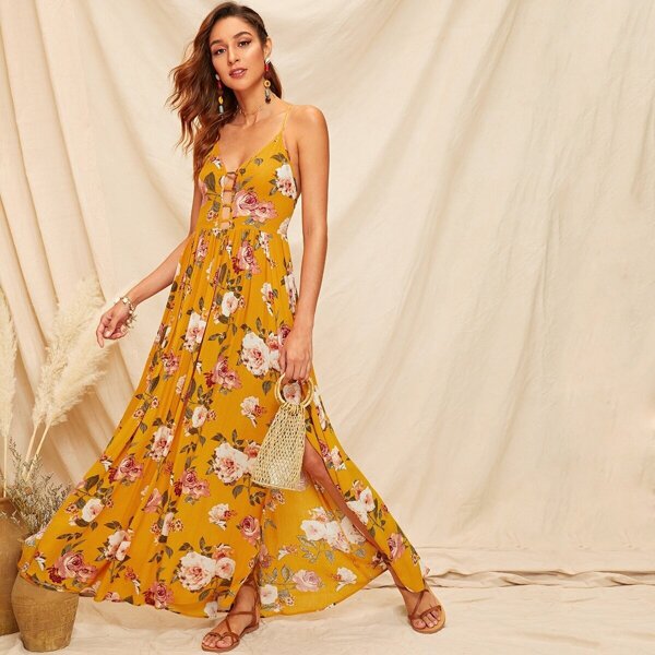 

Peekaboo Front Split Thigh Pleated Floral Dress