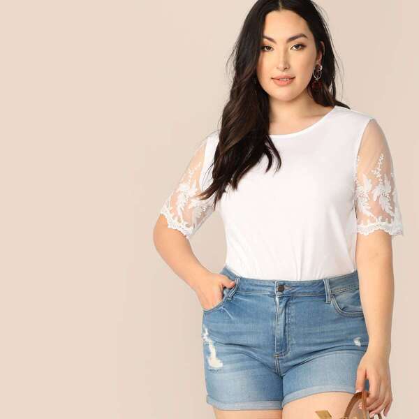 

Plus Embroidery Mesh Sleeve Top