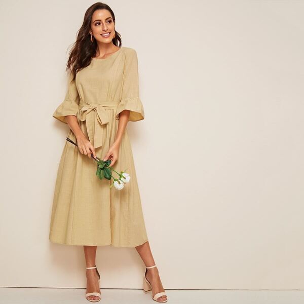 

Ruffle Cuff Self Belted Hijab Dress, Khaki