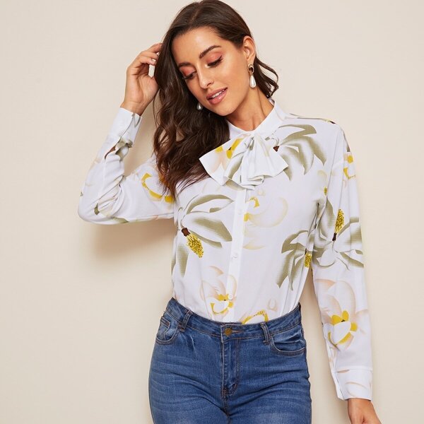 

Floral Print Trim Button Front Blouse
