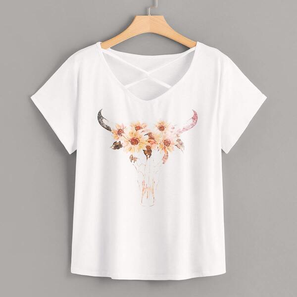 

Plus Floral Print Criss Cross Tee