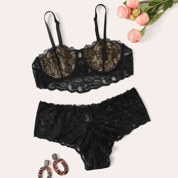

Floral Lace Underwire Lingerie Set