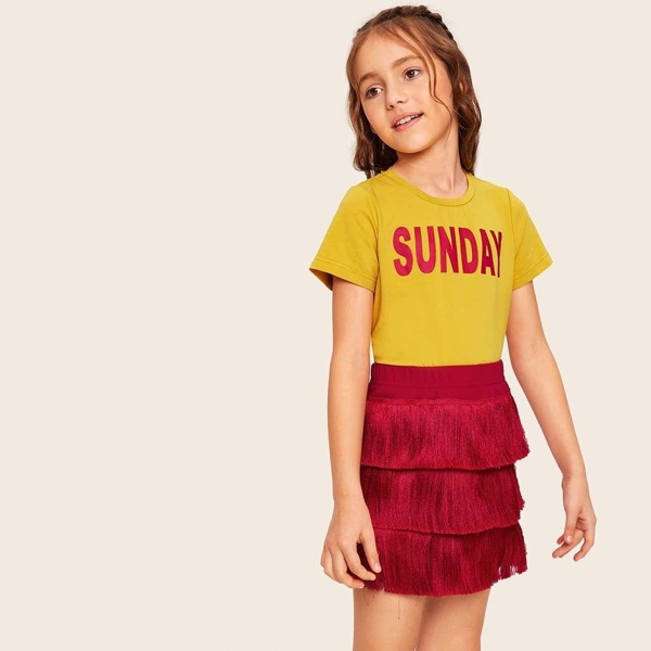 

Girls Letter Print Top & Layered Fringe Trim Skirt Set