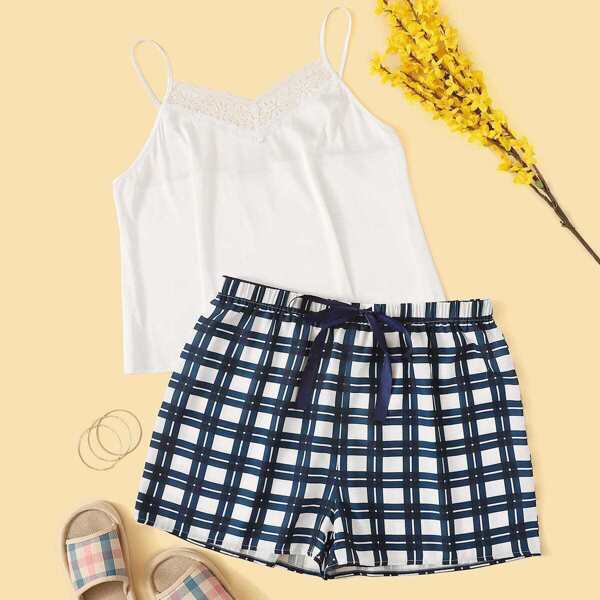 

Plus Lace Insert Cami Top & Knot Front Plaid Shorts PJ Set, Multicolor