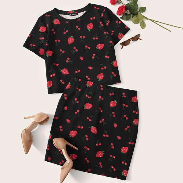 

Plus Allover Fruit Print Top & Skirt Set
