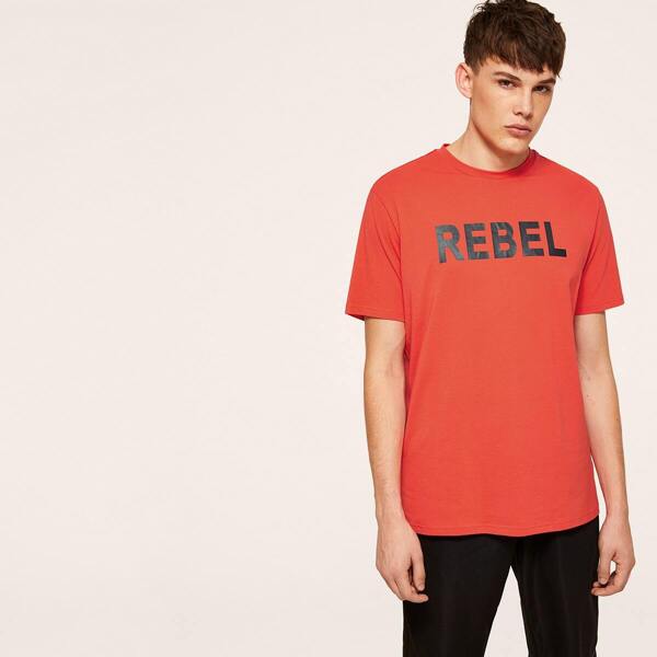 

Men Letter Print T-shirt