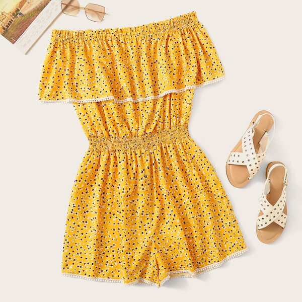 

Plus Contrast Lace Off Shoulder Ditsy Floral Print Romper