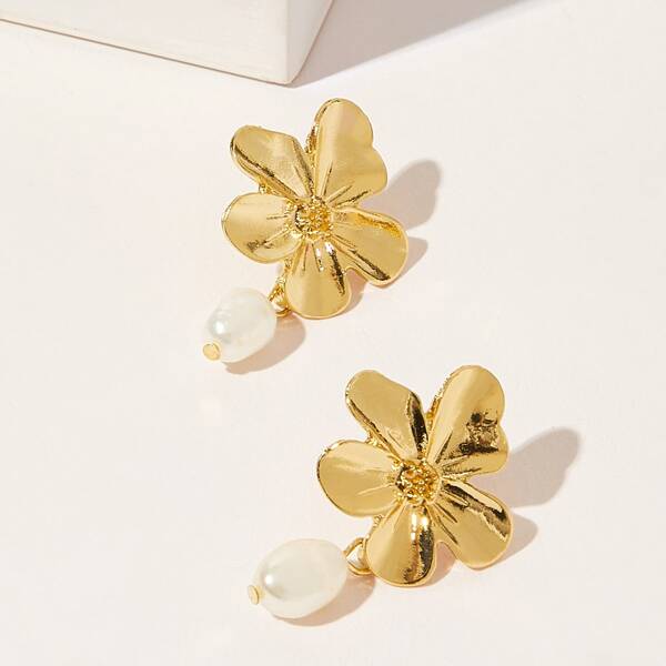 

Faux Pearl Detail Flower Shaped Drop Earrings 1pair, Gold