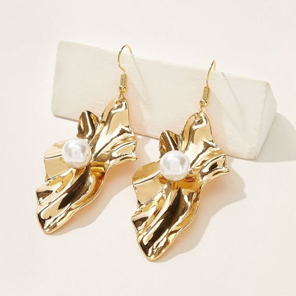 

Faux Pearl Decor Textured Metal Drop Earrings 1pair