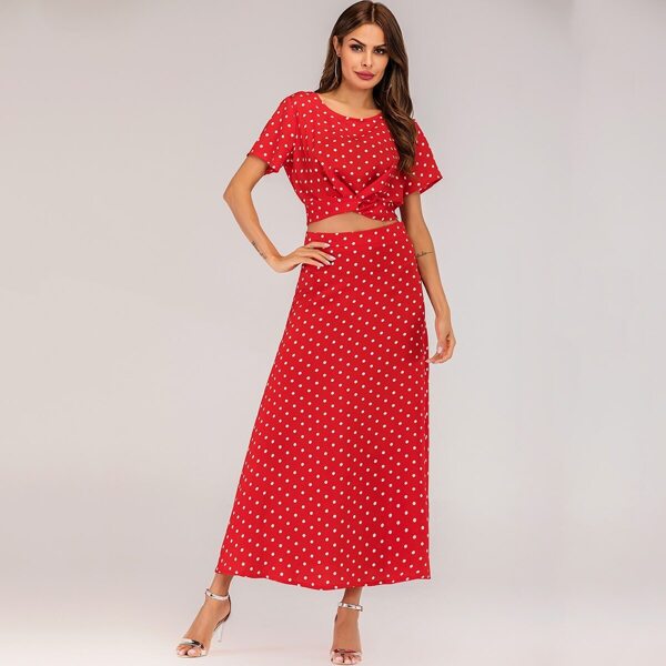 

Twist Front Crop Tee & Polka Dot Print Skirt