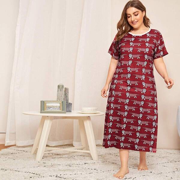 

Plus Cat Print Night Dress, Burgundy